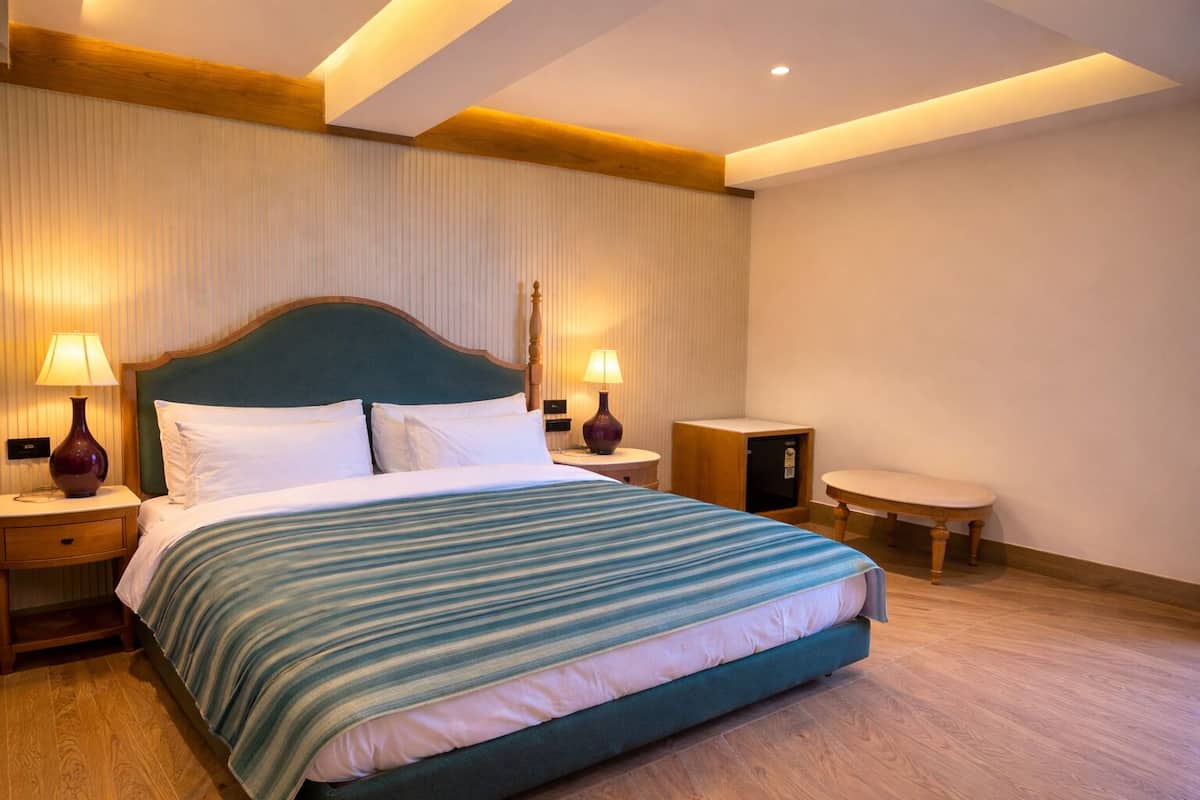Deluxe Double Room | Free WiFi, bed sheets