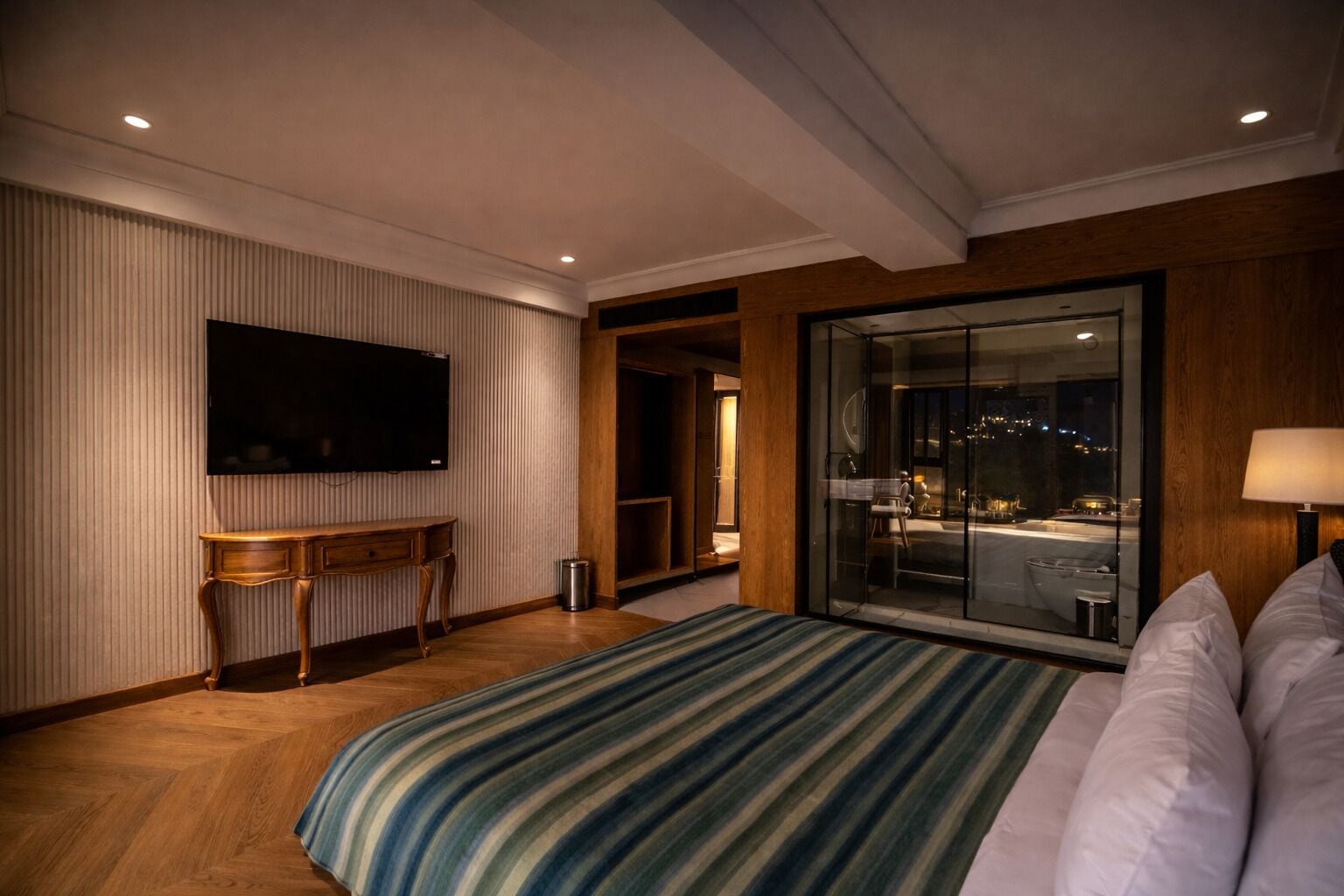 Habitación superior, vistas al valle | Ropa de cama de alta calidad y minibar