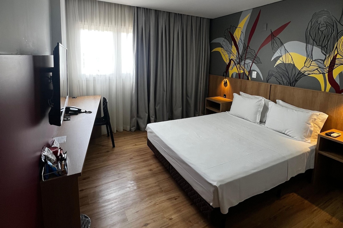 Minibar, desk, blackout curtains, free WiFi