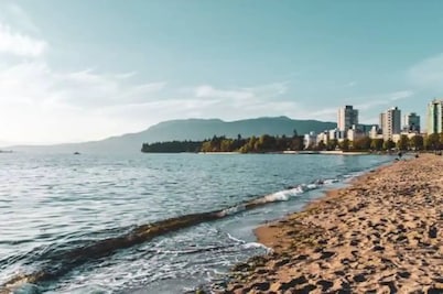 Modern Guest Suite in Kitsilano