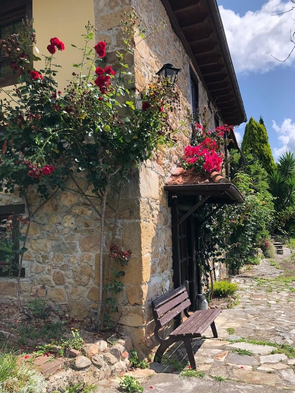 Exterior - Casa Jimena Vacation Home (Robledo)