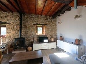 Living area - Casa Jimena Vacation Home (Robledo)