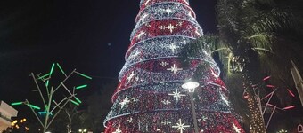 APARTAMENTO PRAIA MONGAGUA,  PE NA AREIA 