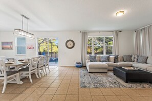 Smart TV, futbolito, tenis de mesa y oficina 