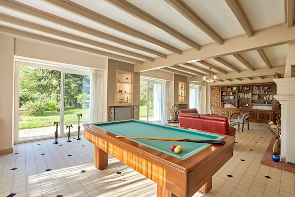 Game room