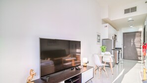 Basic Studio, City View