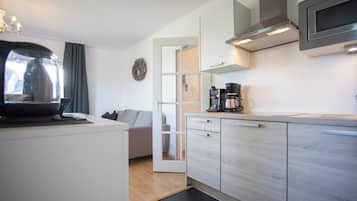 Fridge, microwave, dishwasher, toaster