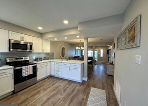 Fridge, microwave, oven, stovetop - Seas The Bay on the Waterfront! (Ocean City)