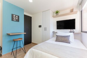 1 bedroom, iron/ironing board, WiFi, bed sheets - Beautiful & Cozy LOFT, in Calasanz, 1 Person. (Medellín)