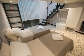 2 bedrooms, desk, iron/ironing board, WiFi