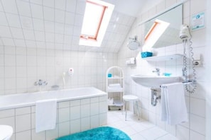 Bathroom - Family suite (Badenweiler)