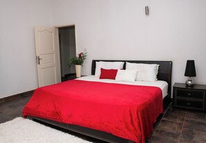 2 Schlafzimmer, Bügeleisen/Bügelbrett, WLAN