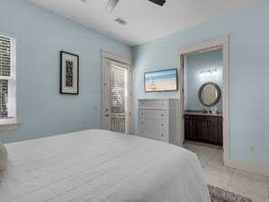 6 habitaciones, escritorio, tabla de planchar con plancha y wifi gratis 