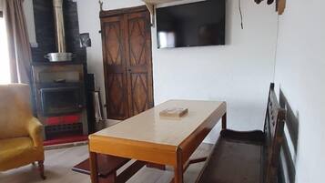 SisÀtilat
