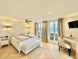 Doppelzimmer Superieur - frontale Seesicht, privater Balkon | Cortinas opacas, wifi gratis, ropa de cama