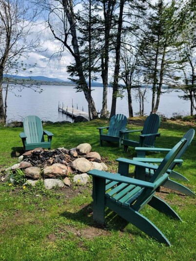 BRAND NEW, Niboban Cabin 14 - Golden Smelt, shared waterfront community
