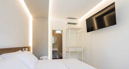 Cozy and elegant facility with great connections!