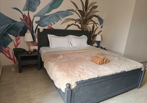 4 bedrooms, iron/ironing board, WiFi, bed sheets - Tranquil villa with 4 bedrooms and WiFi, AC in Anjuna, North Goa (Anjuna)