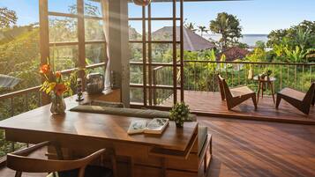 Casa de árbol de diseñador | Área de sala de estar