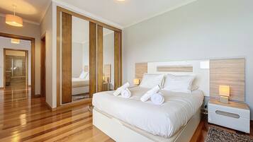 Ferienhaus | 3 Schlafzimmer, Schreibtisch