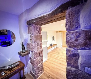 Interior - Le Clos de Laly, Le Clos de Laly (Charnay-lès-Mâcon)