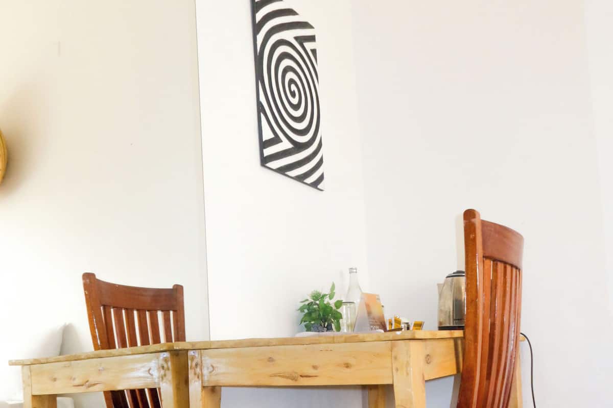 Habitación doble | Escritorio, espacio para trabajar con laptop y wifi gratis