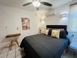 1 habitación, tabla de planchar con plancha, wifi y ropa de cama 
