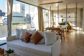 TV - Luxury Studio in Palermo (Buenos Aires)