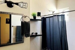 Hair dryer, towels - Chic Cabo Gateaway Walkable to Beach & Downtown Fun (Cabo San Lucas)