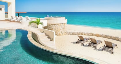 NEW LISTING! 4 Bed Beachfront Villa with Chef & Butler