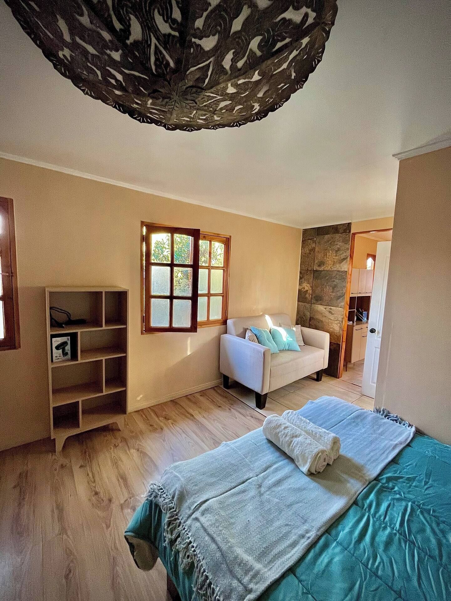 1 bedroom, bed sheets