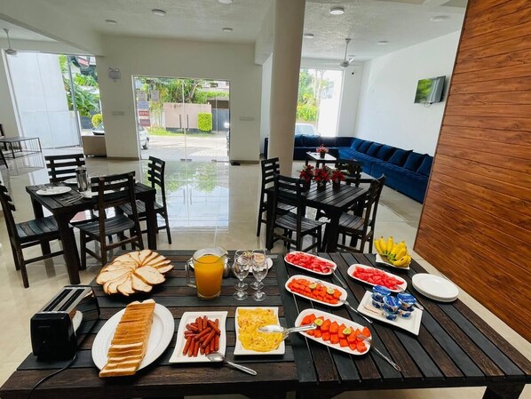 Restaurant - Lucky Transit Hotel (Seeduwa)