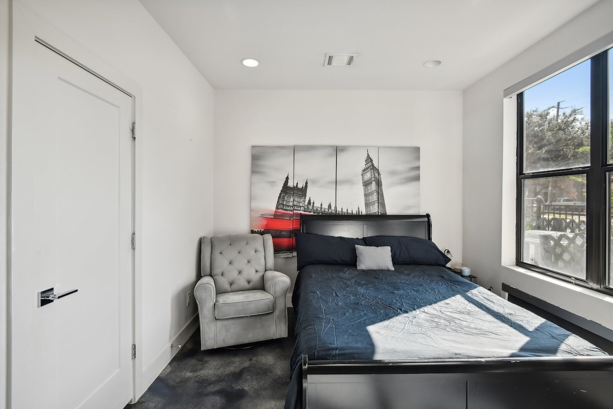 Photo 33 of EADO Lux 3-Story w/Rooftop Views
