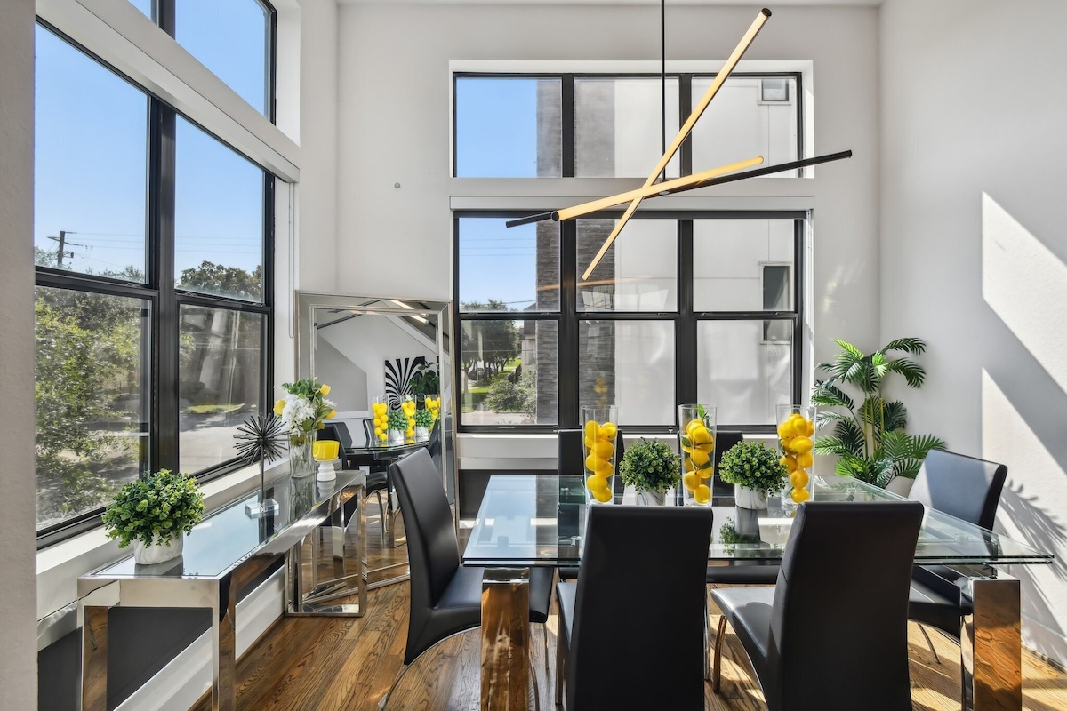 Photo 9 of EADO Lux 3-Story w/Rooftop Views