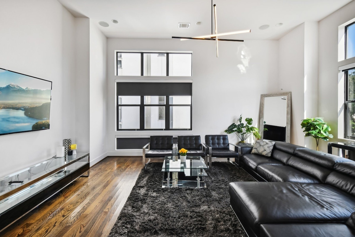 Photo 8 of EADO Lux 3-Story w/Rooftop Views