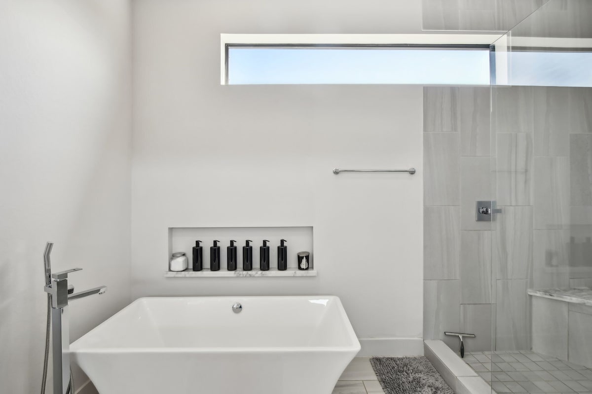 Photo 29 of EADO Lux 3-Story w/Rooftop Views