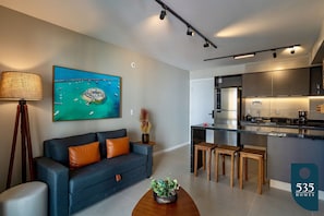 TV - Two Suites in Best Part of Barra near the Mall (Salvador)