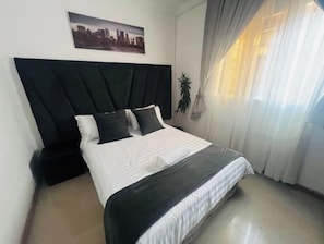 3 室のベッドルーム、WiFi、ベッドシーツ
