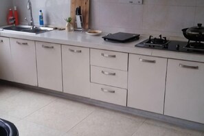 Ảnh chưa phân loại, 5 trong số 74 ảnh, nút