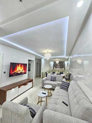 Interior - Soothing 2-bedroom apartment in Tangier with WiFi (Tangier)