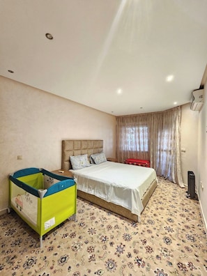 2 bedrooms