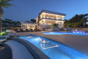 A heated pool - Villa Kalliston - Luxury Experience (Rethymno)