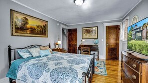 5 habitaciones, escritorio, wifi y ropa de cama