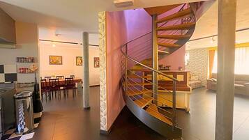 Huis, 5 slaapkamers, toegankelijk voor mindervaliden, roken | Dineren