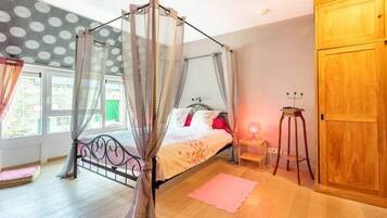 House, 5 Bedrooms, Accessible, Smoking | 5 bedrooms