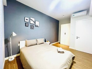 1 bedroom, iron/ironing board, WiFi, bed sheets - Masteri ThaoDien 1BR in Tower 5 (Ho Chi Minh City)