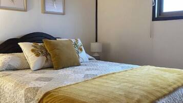 2 bedrooms