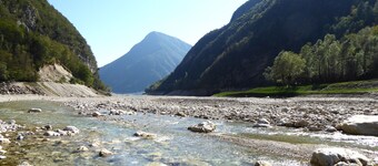 Baita Tersilia Near Lake And Mountain 