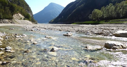 Baita Tersilia Near Lake And Mountain