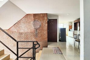 Unclassified image, 4 of 21, button - Freesia Bangphi Guest House (Bang Phli)